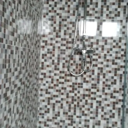 Tomarhousing - Garden Apartman