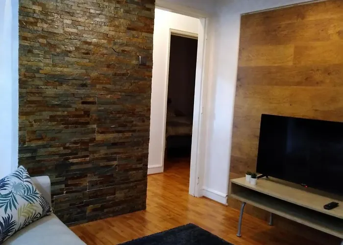 Tomarhousing - Garden 公寓 托马尔